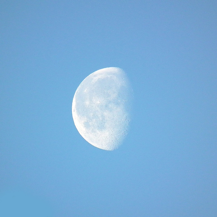 Moon20120313