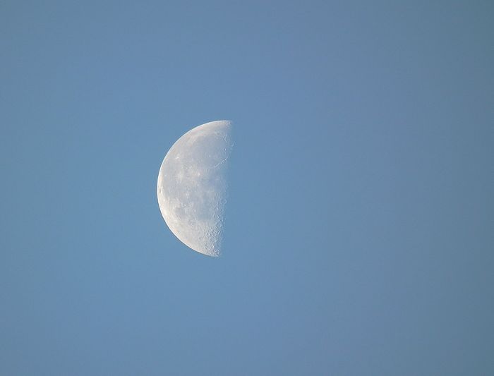 Moon20120315_1