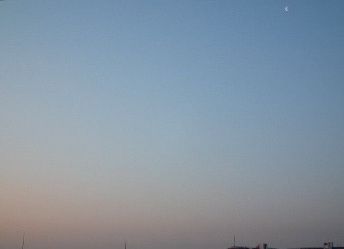 Moon20120315_2