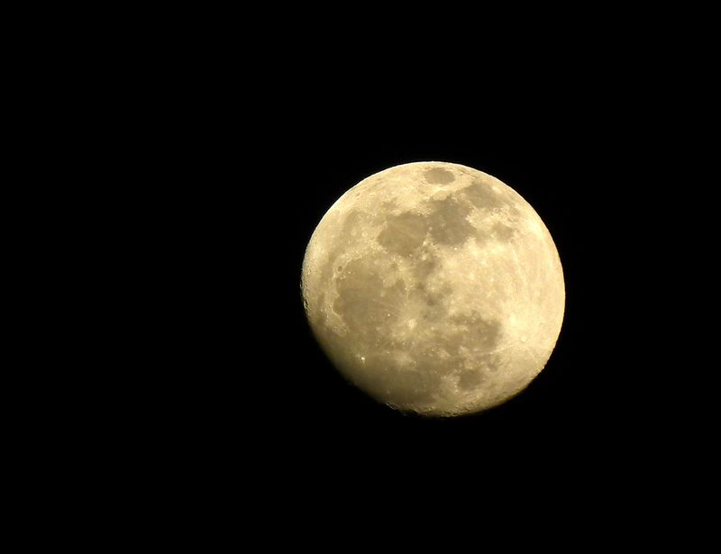 Moon20120306