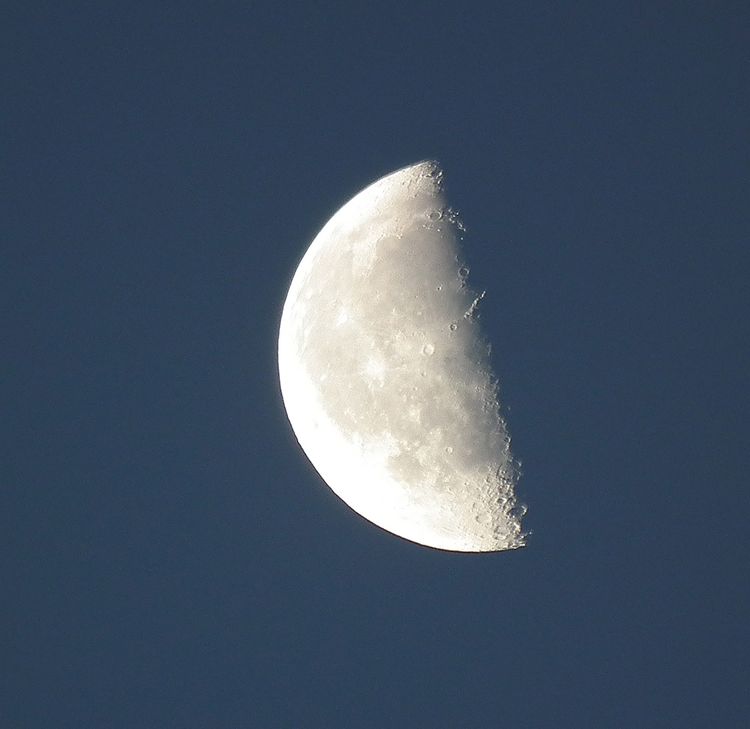 Moon20130105